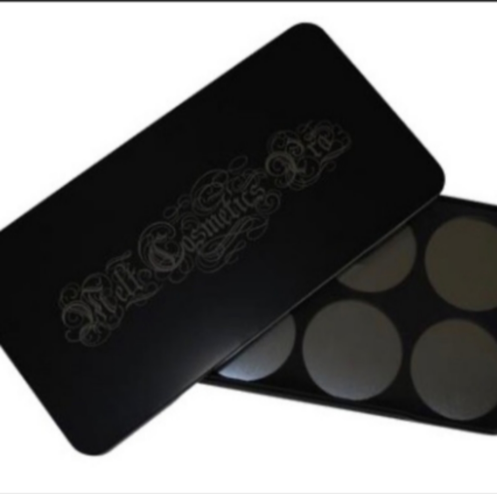 Melt Cosmetics Melt Stack Pro Palette - Picture 3 of 3